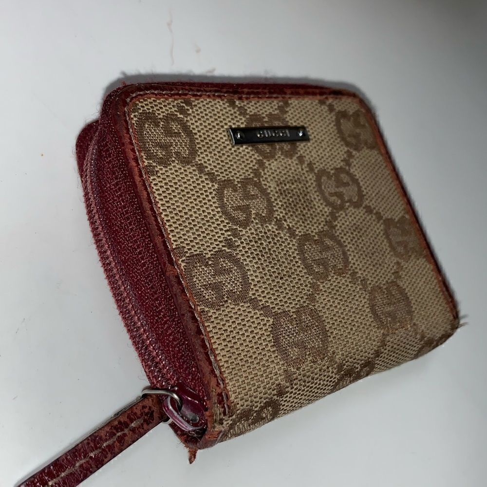 Gucci GG Logo Coin Wallet                  💥Authentic💥 - Picture 2 of 7